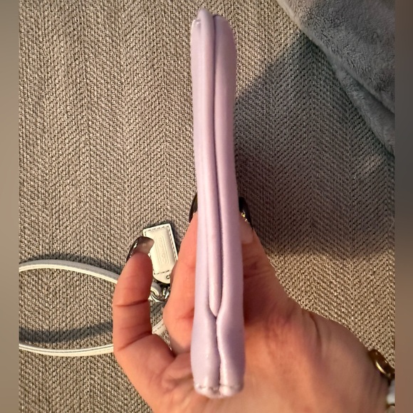 Coach Light Purple Wristlet with White Strap - Picture 6 of 9